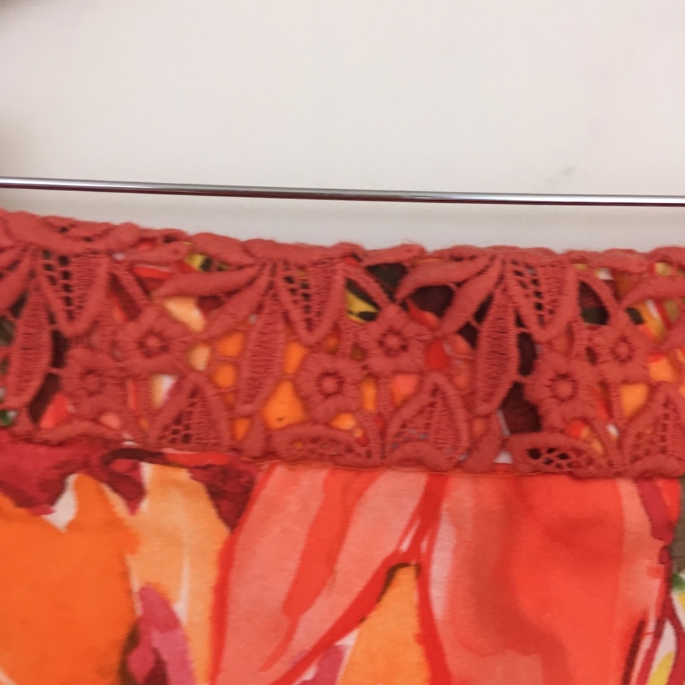 ❤️{3/$25} Pedro Del Hierro Floral Mini Skirt - Picture 4 of 7